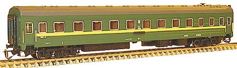Long distance Passenger sleeping car (green)<br /><a href='images/pictures/TT_Model/2010.jpg' target='_blank'>Full size image</a>
